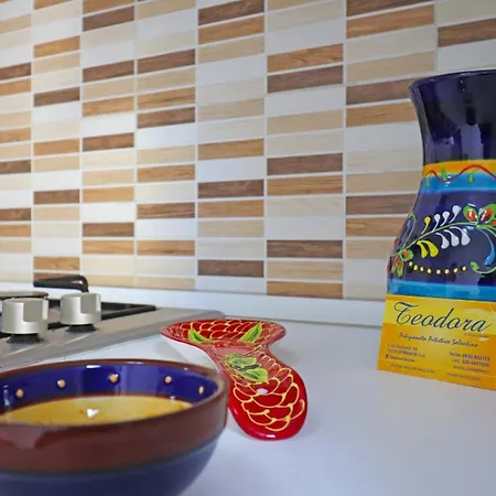 Luisa A Отранто